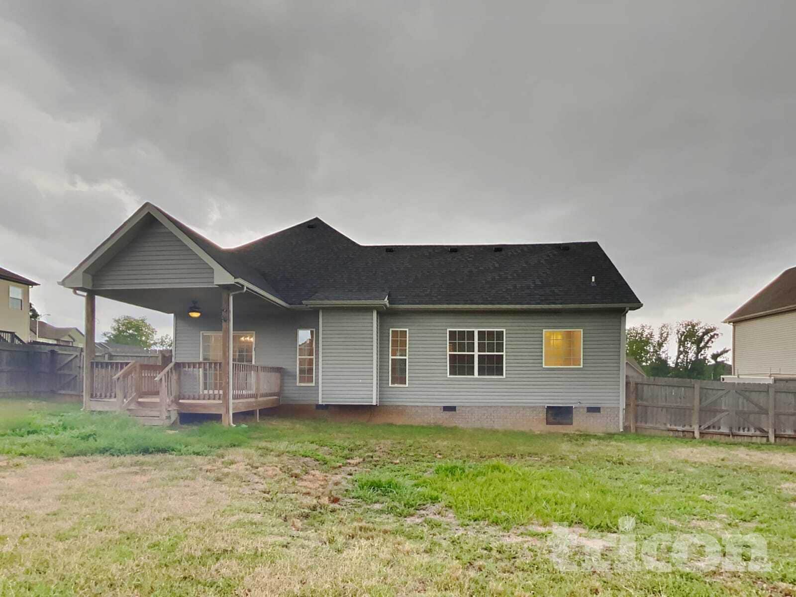 Building Photo - 120 Sumter Ln