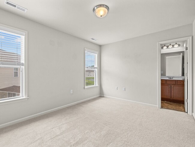 Building Photo - Boyington Place End Unit