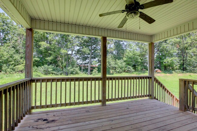 Building Photo - 1121 Cardinal Creek Dr