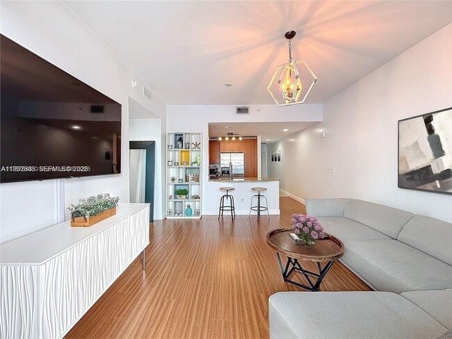 Building Photo - 1945 S Ocean Dr