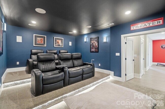 Building Photo - 5225 Glenwalk Dr