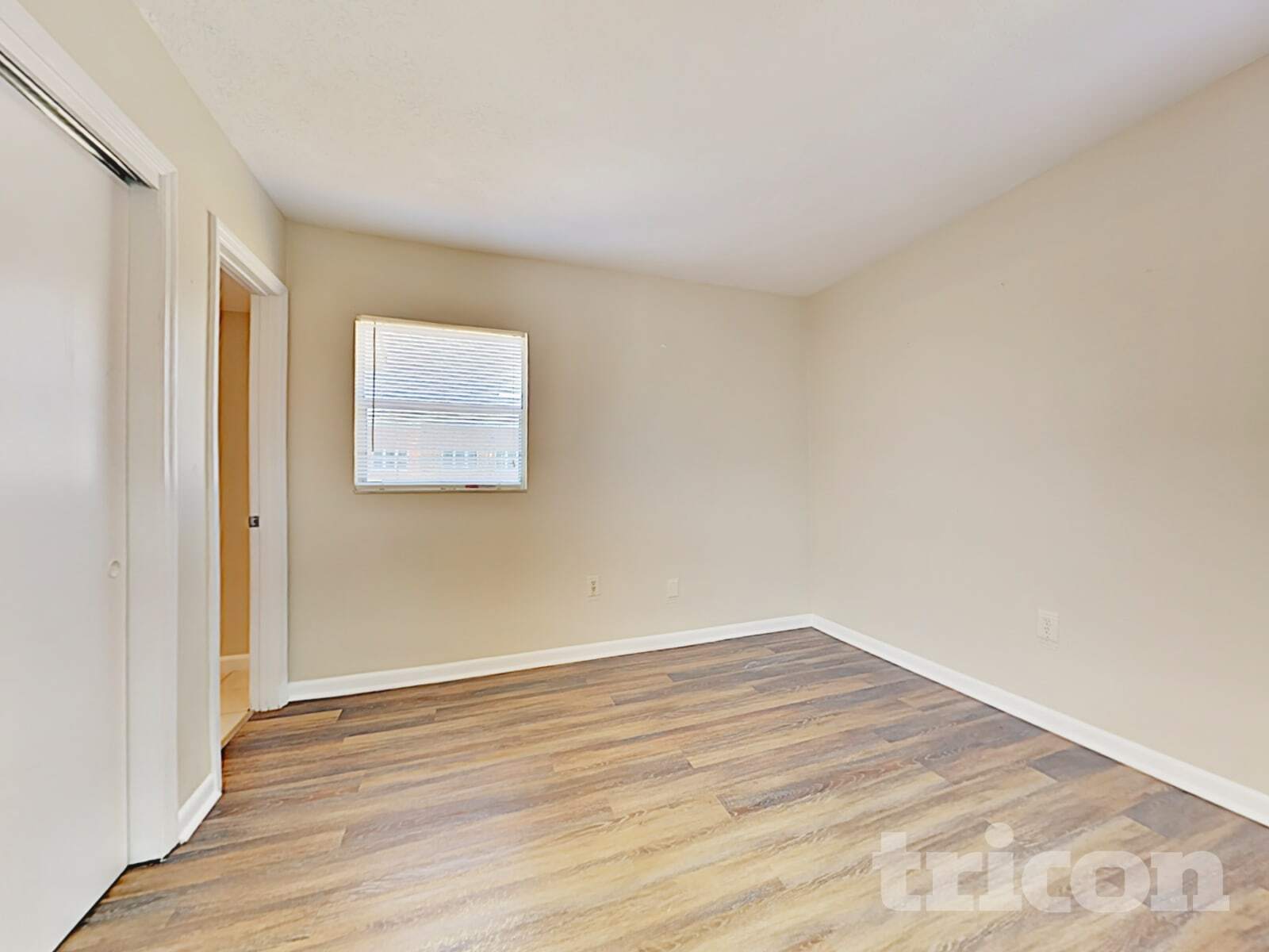 Building Photo - 1201 Windsor Cir