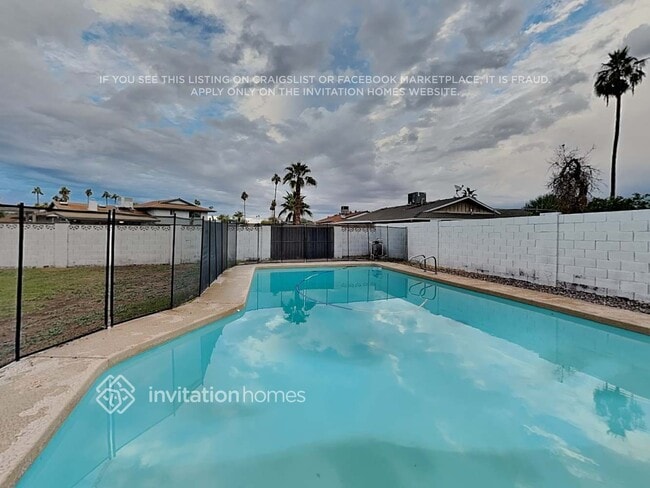 Building Photo - 1628 E Fremont Dr