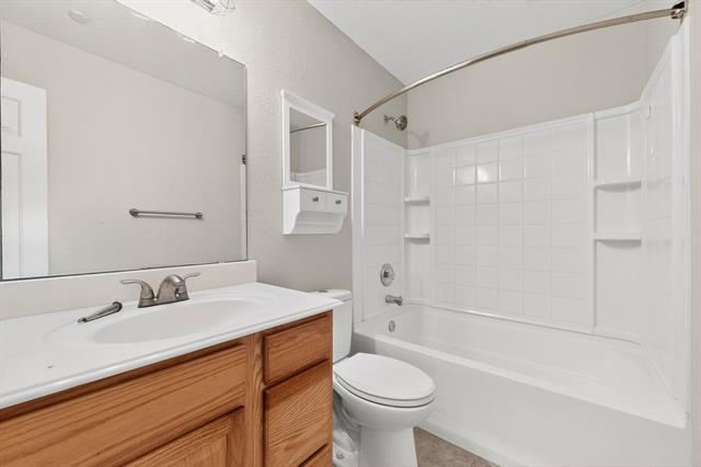 Building Photo - 10276 Darkwood Dr