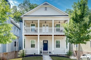 Building Photo - 974 Connally St SE
