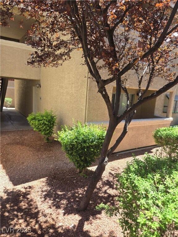 Building Photo - 7200 W Pirates Cove Rd
