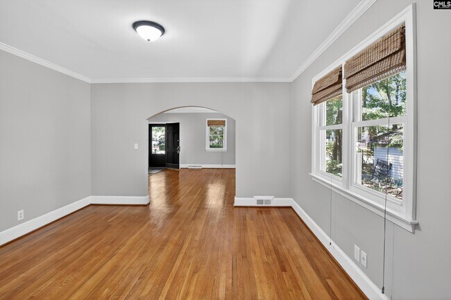 Building Photo - 512 Carrison St