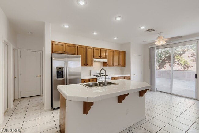 Building Photo - 1037 Plentywood Pl