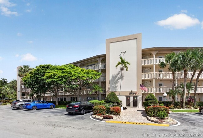 Building Photo - 3205 Portofino Point