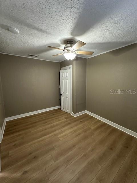 Building Photo - 1587 Scranton Ave