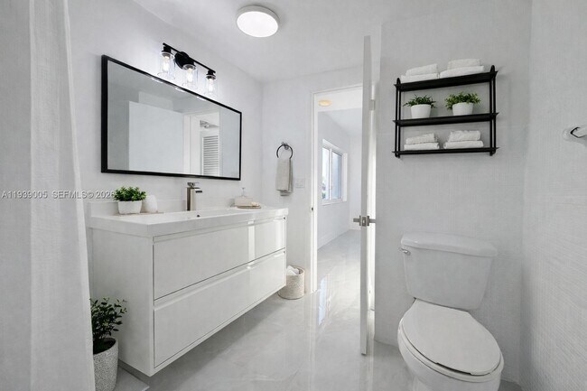 Building Photo - 9159 SW 77th Ave