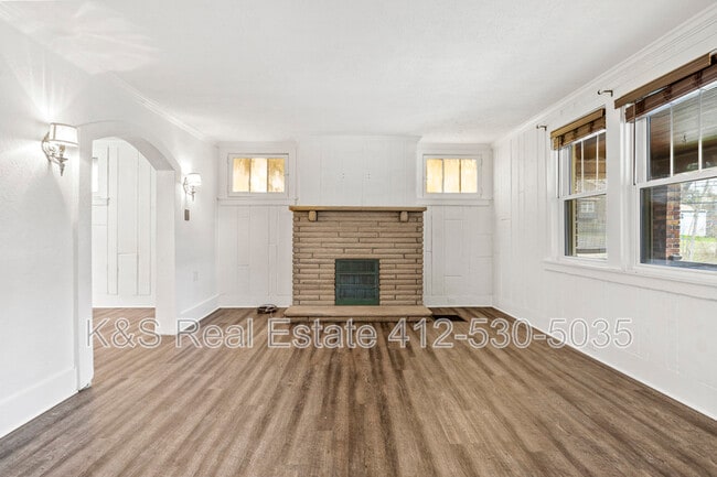Building Photo - 134 Groveland St