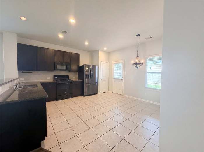 Building Photo - 1038 Cash St