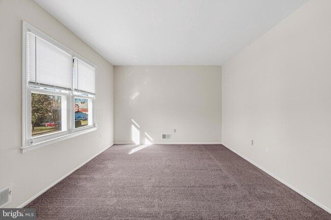 Building Photo - 144 New Cedar Ln