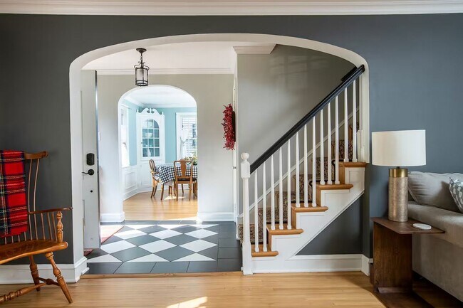 Building Photo - 149 Kready Ave