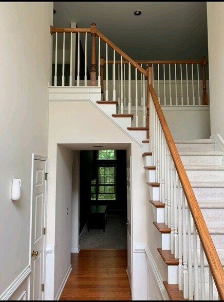 Building Photo - 6386 Greenock Dr