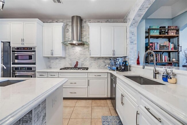 Building Photo - 254 Seagate Ct