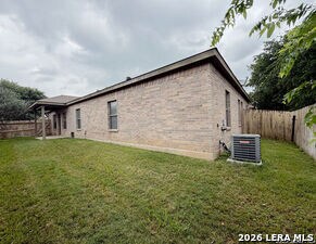 Building Photo - 220 Anne Louise Dr