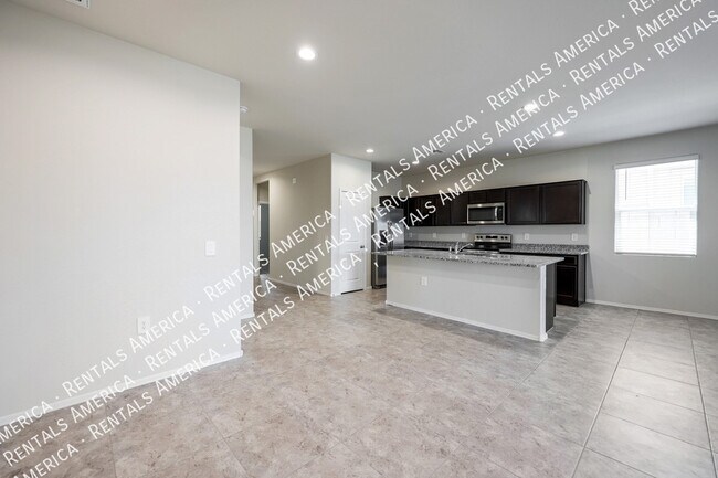 Building Photo - 18436 W Artemisa Ave