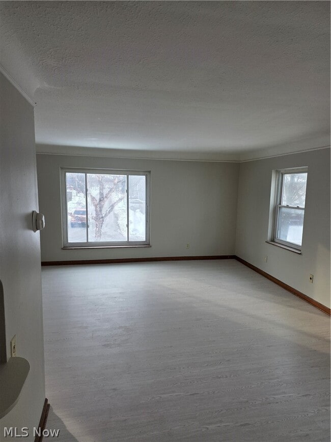 Building Photo - 3259 W 115th St