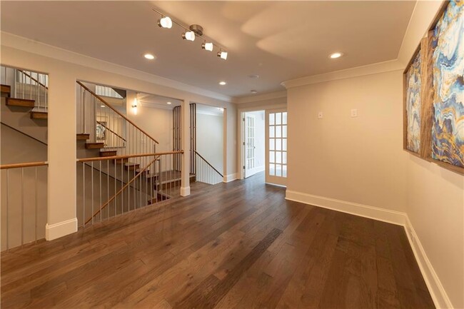 Building Photo - 172 Oxbo Rd
