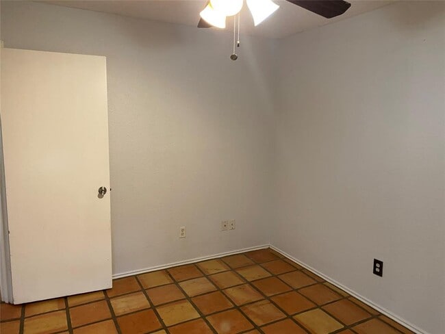 Building Photo - 8102 Treehouse Ln