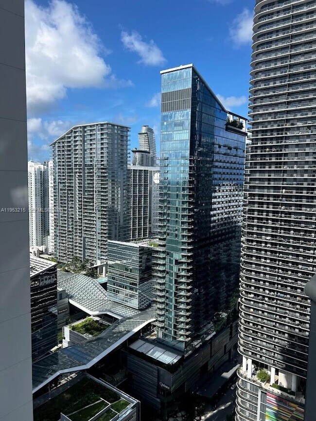 Building Photo - 55 SW 9th St