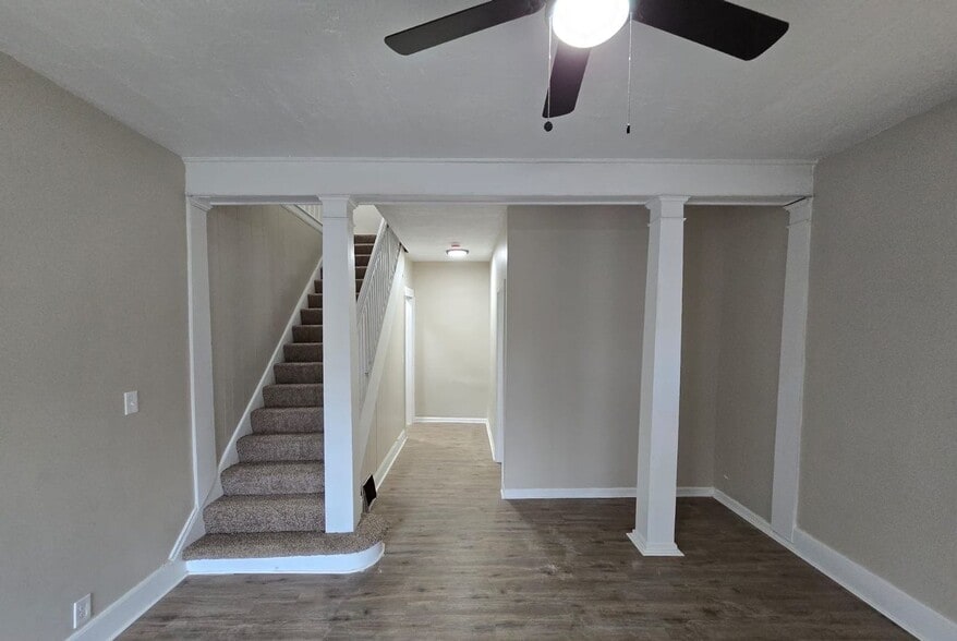 Building Photo - Fully Renovated 3-Bedroom Home – Move-In Ready for You!