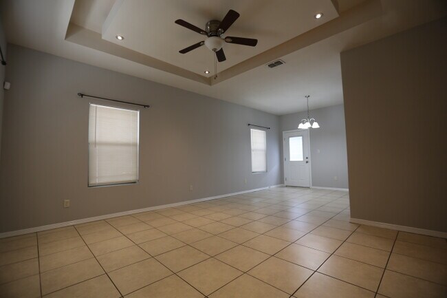 Building Photo - 4618 N Ebony St