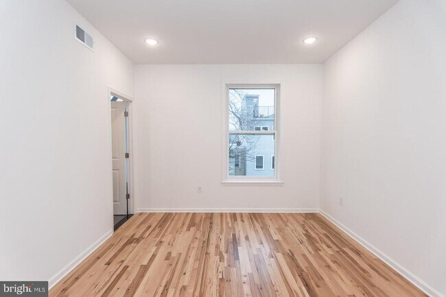 Building Photo - 315 N Preston St