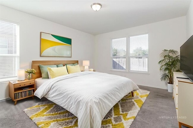 Building Photo - 1621 Stinnett Dr