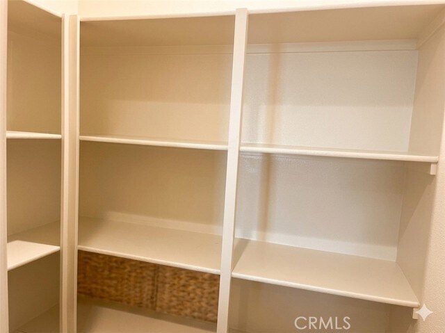 Building Photo - 211 Baluster