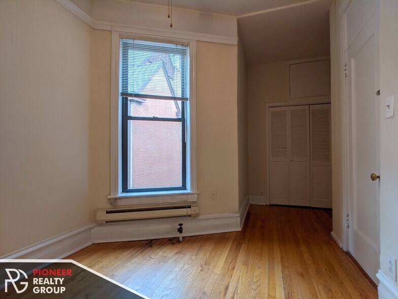 Building Photo - 1224 N Dearborn St