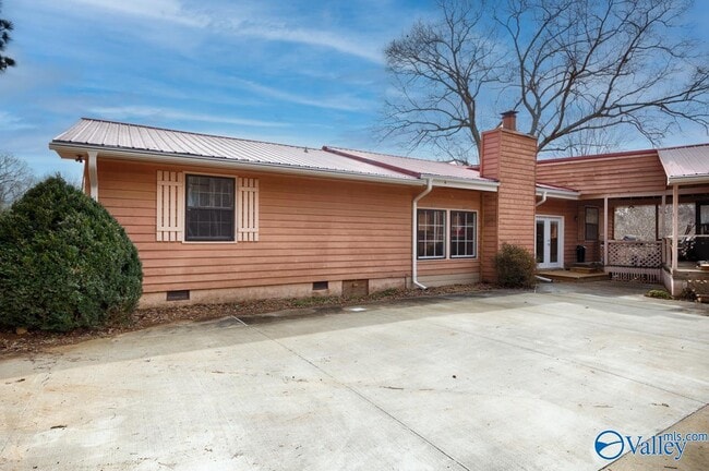 Building Photo - 195 AL-79