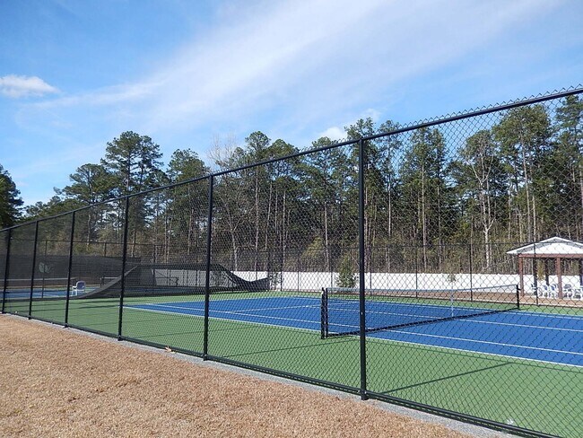 Building Photo - Canopy Modern NE 3/2.5 w/ Stainless Steel ...