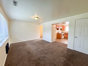 Building Photo - 361 S 150 W