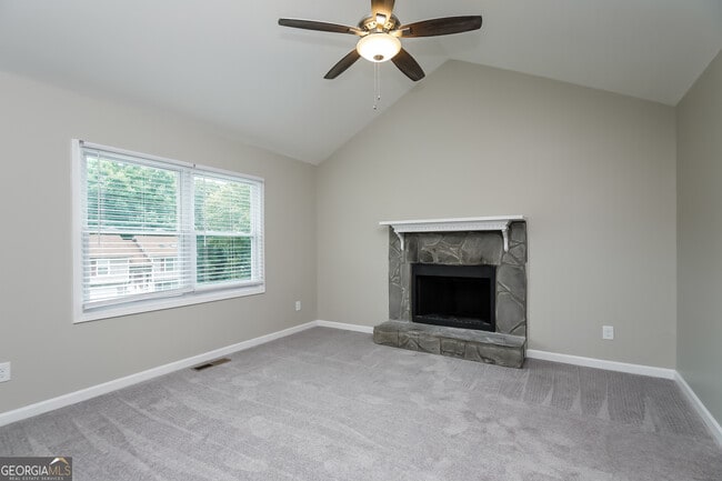 Building Photo - 2498 Winding Creek Dr