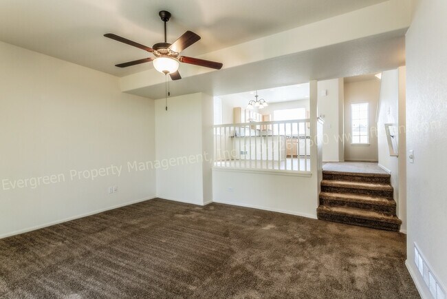 Building Photo - 318 Cherryridge Dr