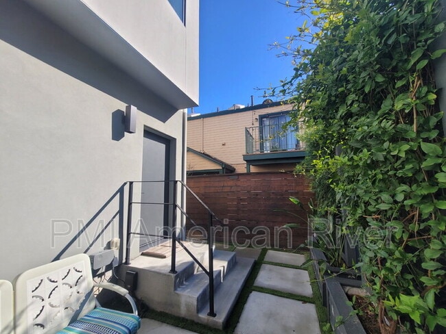 Building Photo - 2340 River Cats Aly