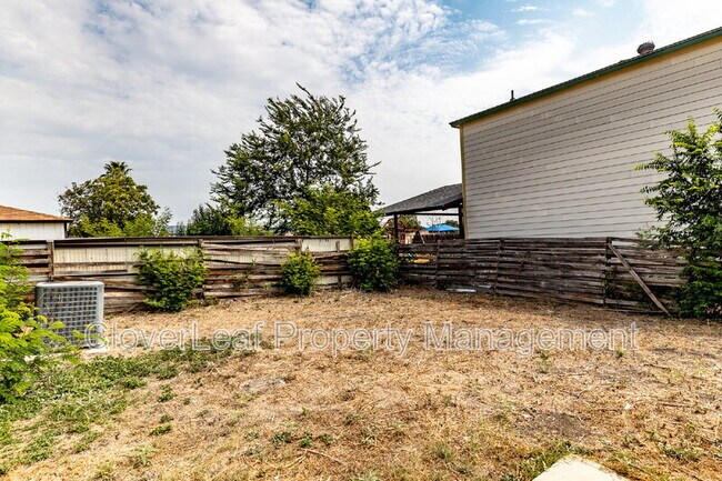 Building Photo - 3612 Candlehill
