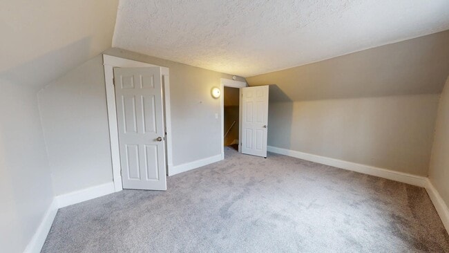 Building Photo - Stockyards Area - 2 Bedrooms - Single Fami...