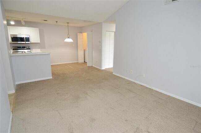Building Photo - 10265 Gandy Blvd N