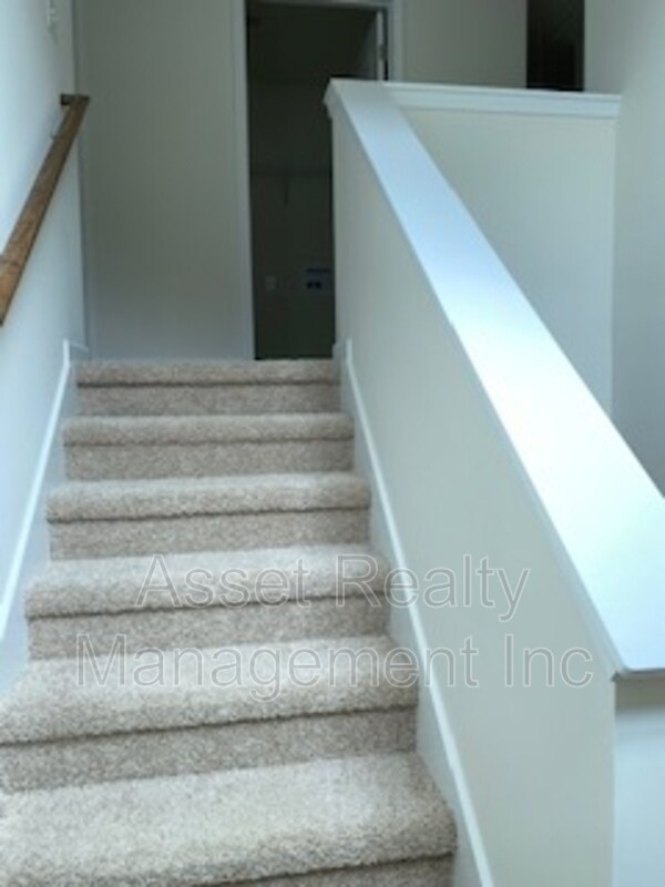 Building Photo - 12134 Evergreen Terrace Ln