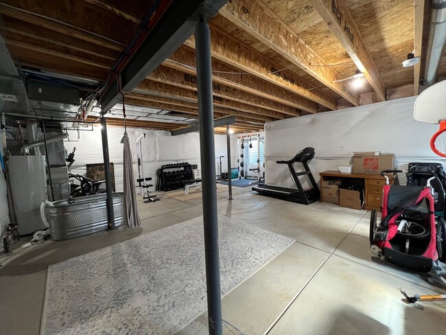 Building Photo - Beautiful 4 Bedroom Home in Meridian Ranch