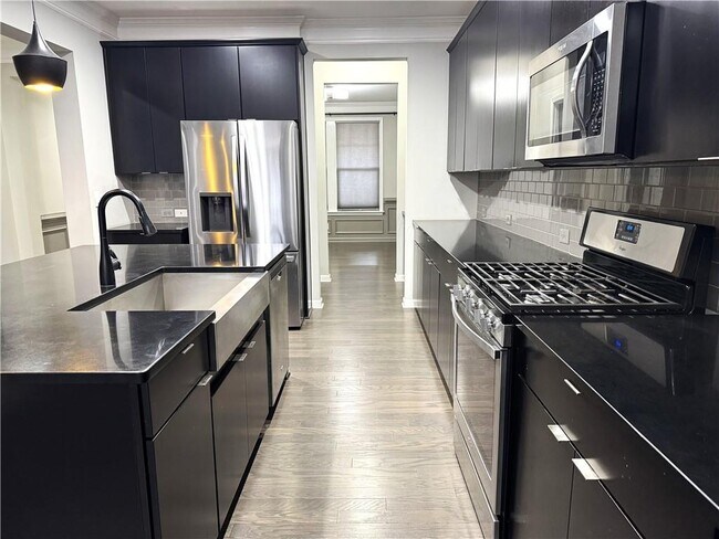 Building Photo - 920 Grove Valley Dr