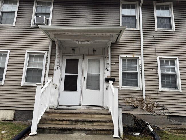 Building Photo - 281 E Merrimack St