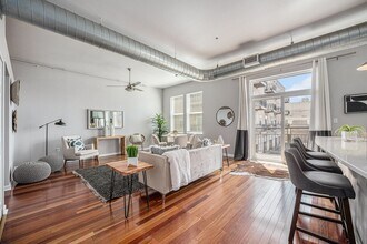 Building Photo - Urban Loft Living in the Heart of Baker W/...