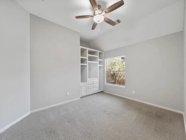 Building Photo - 106 Cezanne Woods Dr