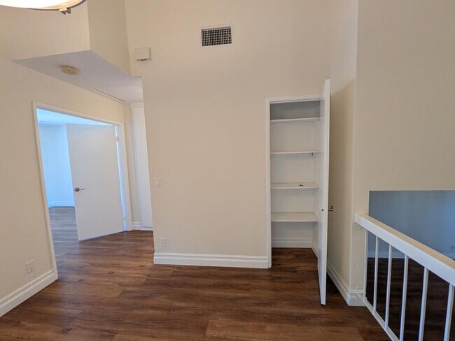Building Photo - 10051 Topanga Canyon Blvd