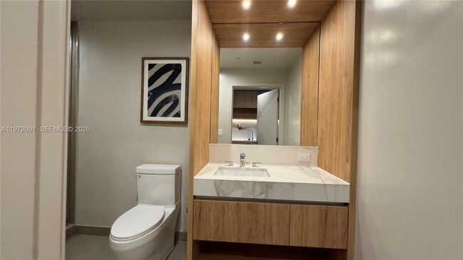 Building Photo - 11 NE 6th St